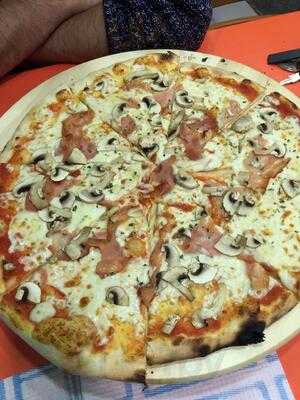 Pizzeria Napolitana