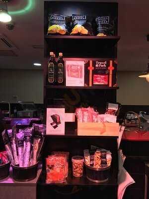 Enrique Tomás Jamon-tapas-vino