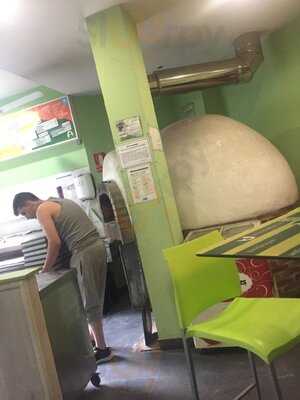 Anticapizza Barcelona I - Photo 8