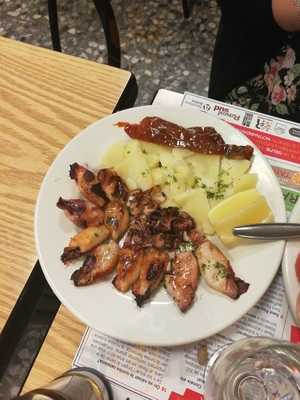 Bar Restaurant Els Tres Bots