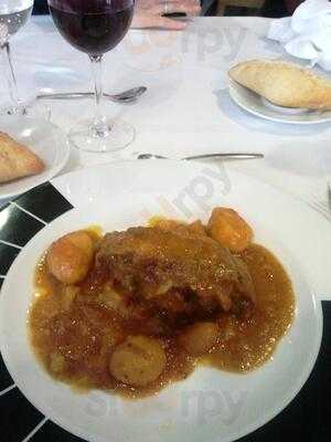 Gourmet And Gourmand