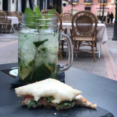 Café Miró - Photo 8