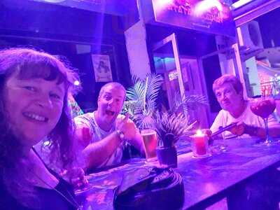 Hakuna Matata Lounge Bar