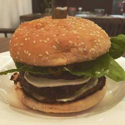 Evviva Café Restaurante