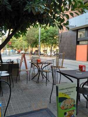 L'aroma Bar Restaurant