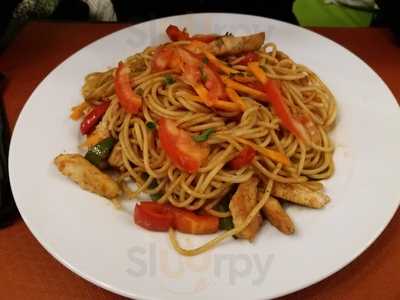 L'aroma Bar Restaurant