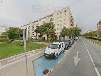 Foodies Café & Tapas Bar