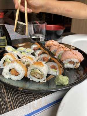Oishii Sushi