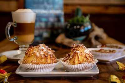 Cristina's Cafeteria