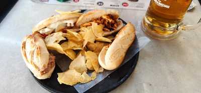 Cerveceria 100 Montaditos