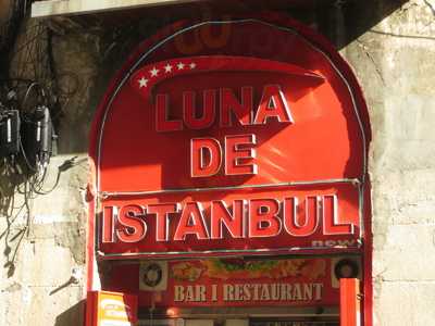 Luna De Estanbul