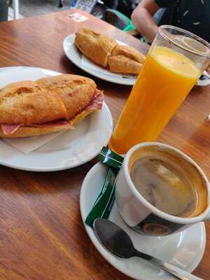 Cafetería Cazorla Charcutería