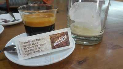 Bar Hamburguesería La Cantina