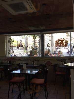 Rodica's Restaurant&bar