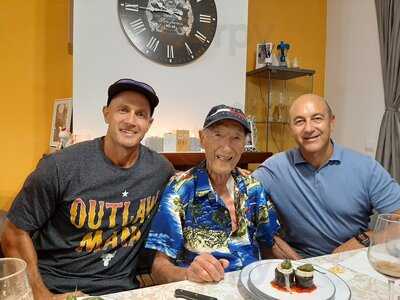 Bar De Los Jubilados De Benalmádena Pueblo