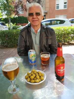 Bar-restsurante Canoe