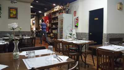 Los Hermanos Cocina Filipina