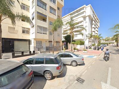 Como En La Costanera