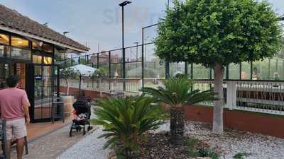 Club De Padel Alhambra Del Golf