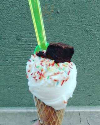 Molinary Gelat & Cafe