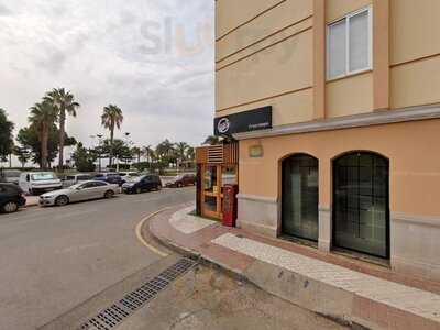 La Sastrería Playa Poniente