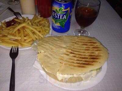 Hamburgueseria Pizzeria Puffy