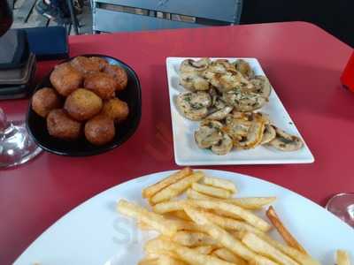 La Cueva Del Angel Tapas Bar