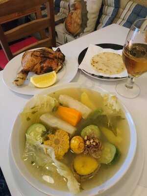 El Pulgarcito Restaurante Salvadoreño