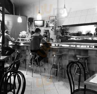 La Herradura Café Bar