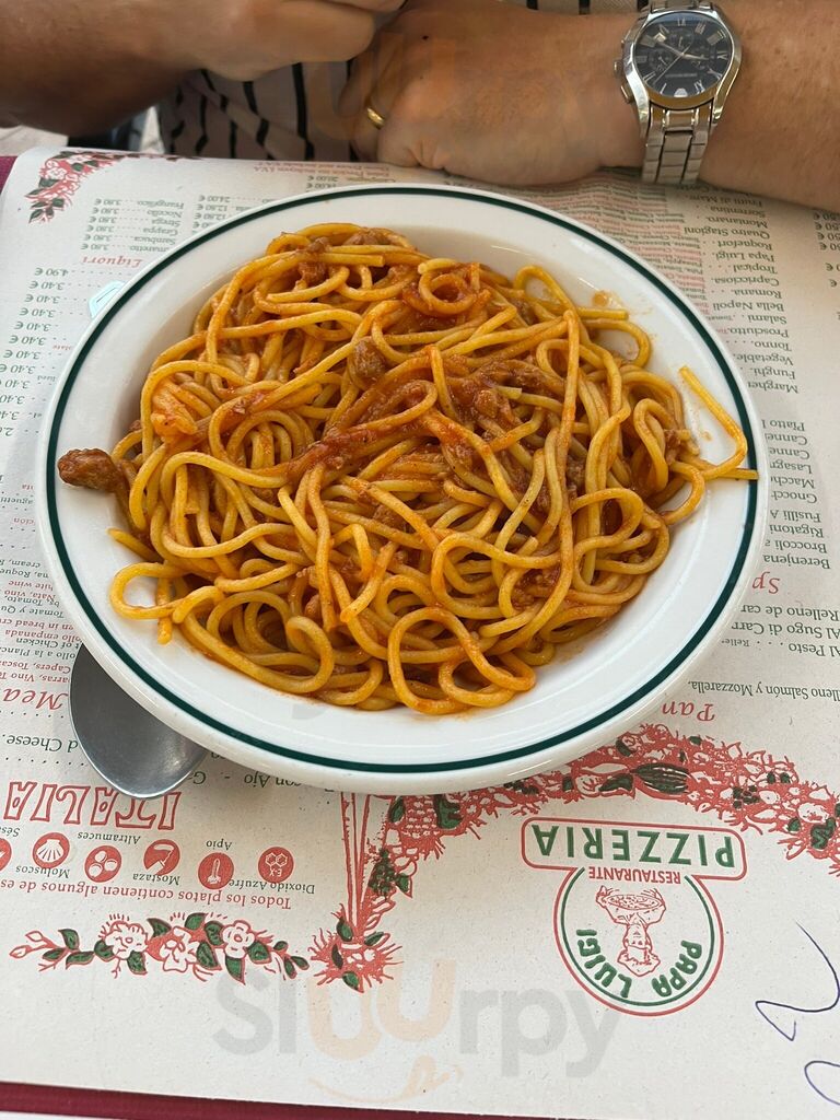 Seafood pasta and Pollo Milanese - Picture of Pizzeria Papa Luigi,  Fuengirola - Tripadvisor