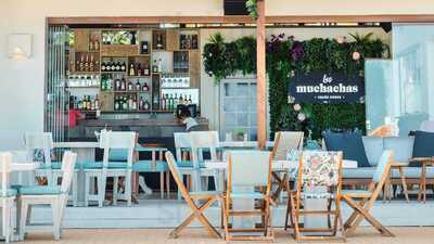 Samarkand & Las Muchachas Beach House