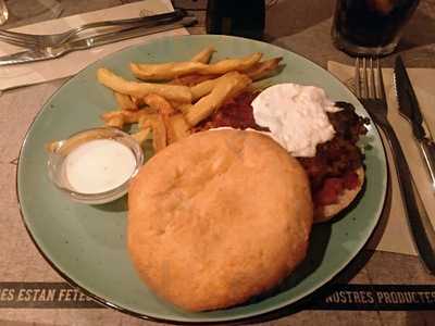 Tas Kebap Restaurant Bar