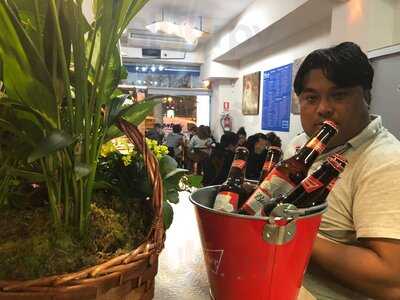 Classic Bar Cafeteria