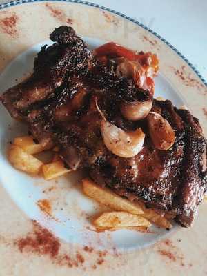 Café & Tapas 30 Y Trës