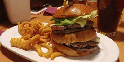 Melinton Restaurant Cafè