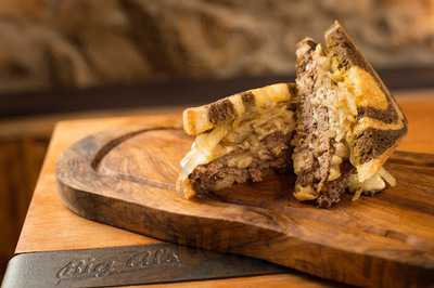 Melinton Restaurant Cafè