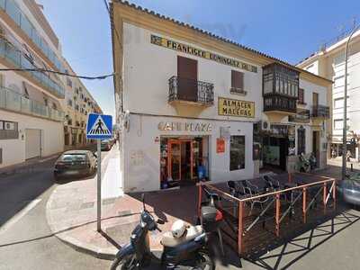 Café Plaza