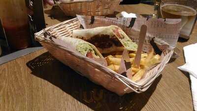 El Perro Sports Bar Diagonal Mar