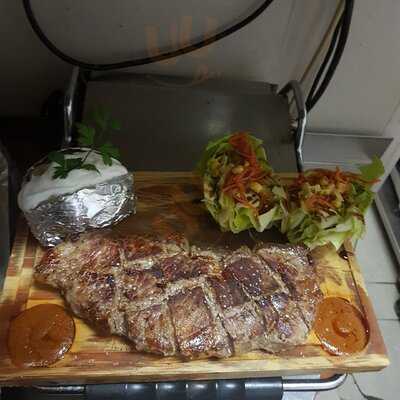 Cervecería El Retiro - Photo 8