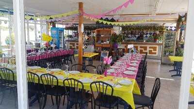 Restaurante Playa Los Alamos
