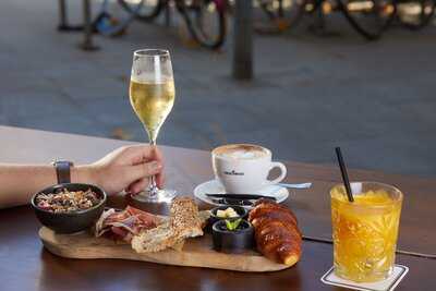 Vascobelo V-bar Enric Granados