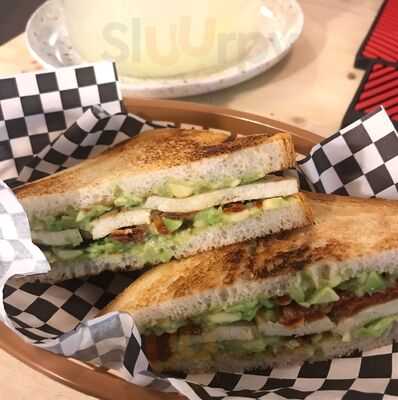 Frankfurt La Pubilla