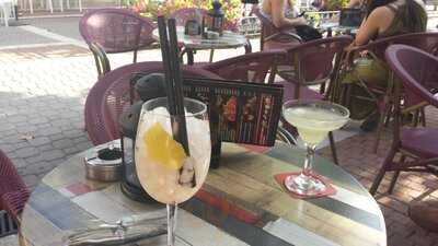 Rick's Cafe Centro - Photo 7