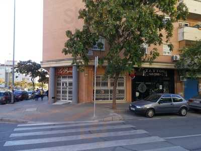 La Prensa Cafe & Pizzas