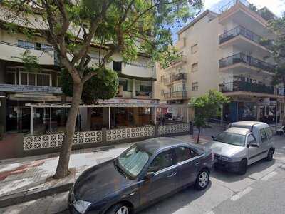 Hamburguesería Pizzería Yogui