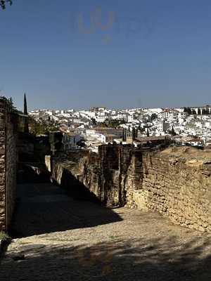 La Cueva De Pasos Largos
