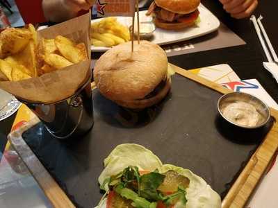 Foster’s Hollywood