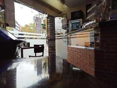 Cafetería Cervecería La Sort