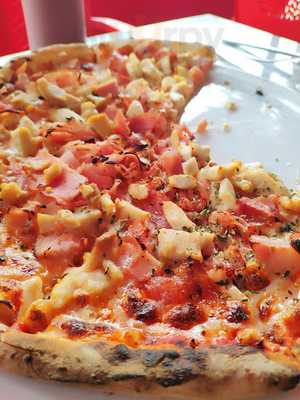 La Prensa Cafe & Pizzas Teatinos