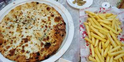 La Prensa Cafe & Pizzas Teatinos